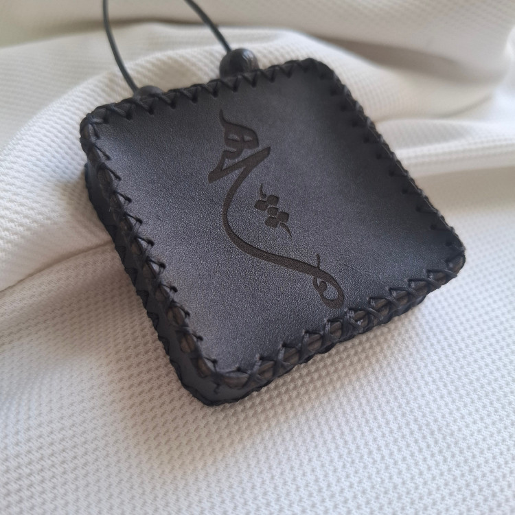 کیف حرز و دعا چرم طبیعی دست دوز گردن آویز کد 56